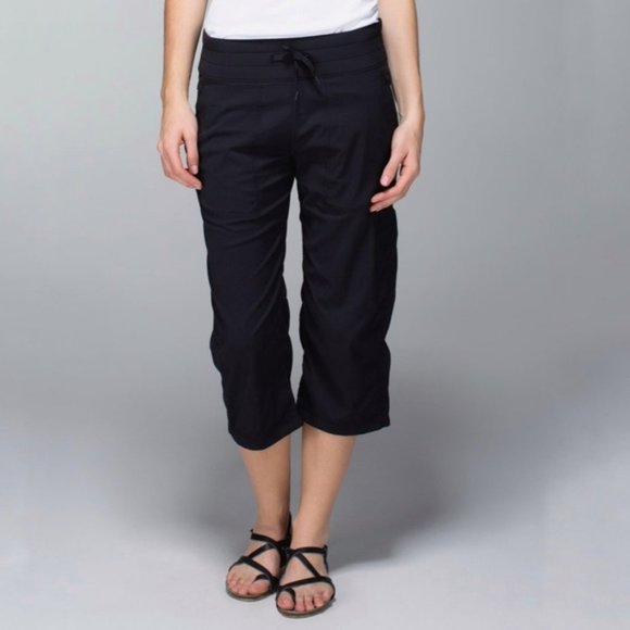 lululemon athletica Pants - Lululemon | Studio Crops In Black Size 6